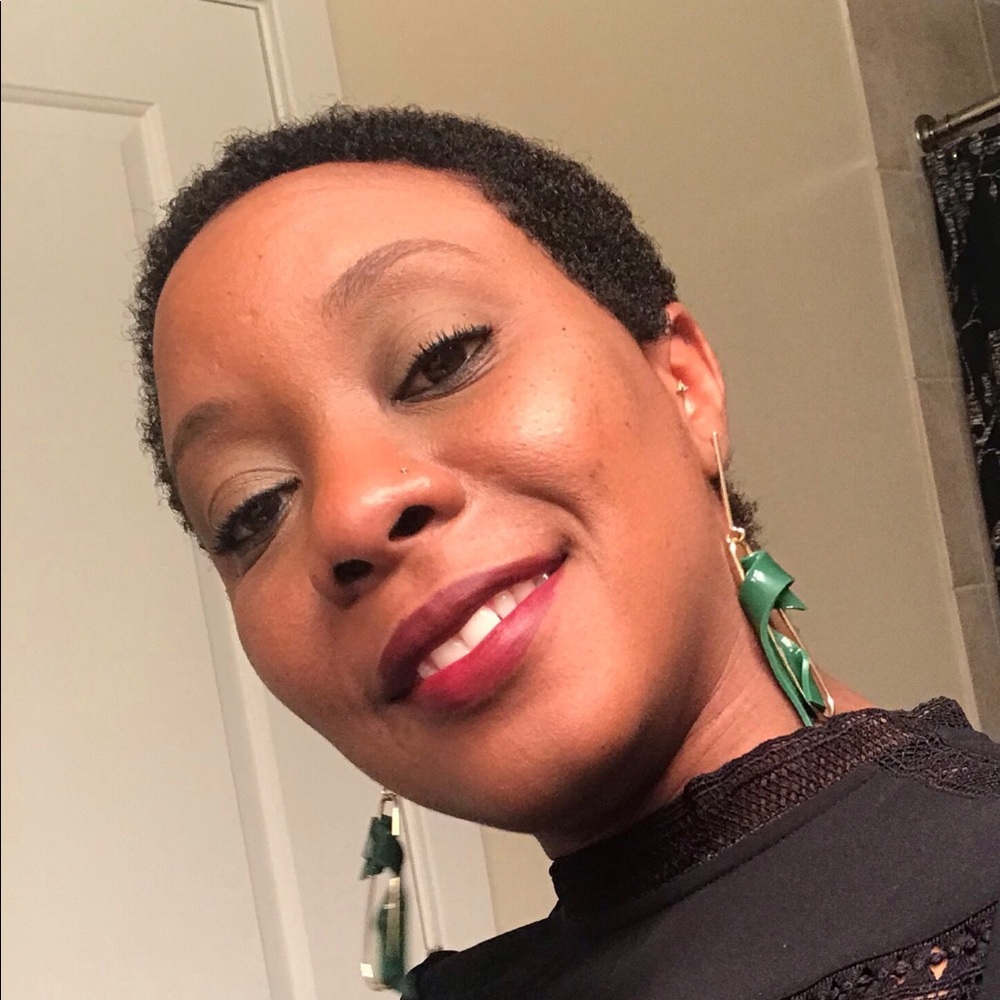 Meet your Posher, Syrita